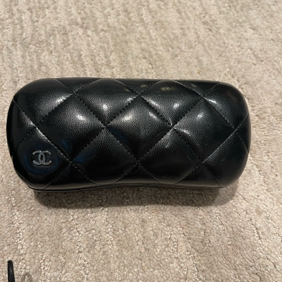 Chanel Sunglasses boxes with quilted lambskin hard case. - Picture 2 of 4